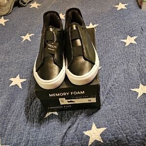 London Fog Black Slip-On Sneakers with White Platform Sole